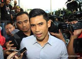 Sebelumnya ayah indraguna sutowo yakni adiguna sutowo telah dipanggil kpk, namun berhalangan hadir. Jscdcekcfg3sjm