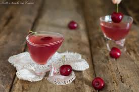 Quando arriva la stagione delle ciliegie è ideale fare una bella scorta di liquore così da. Liquore Di Ciliegie Cherry Pronto Subito Senza Tempi Di Riposo