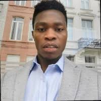 80+ Profile mit dem Suchbegriff „Jon“