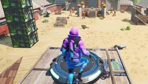 Desert zone wars by jotapegame. This Fortnite Creative Island Allows You To Matchmake For Zone Wars Fortnite Intel