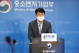 국내은행이 기초생활수급권자, 저신용·저소득자, 한부모가정, 다자녀가정, 다문화가정 등 취약계층을 대상으로 취약계층 우대 금융상품을 판매 '20.6월말 기준 취약계층 우대 예·적금 상품 현황 '20.6월말 기준 취약계층 우대 예. Nul79 25jbmuhm