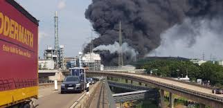 Im chempark leverkusen im stadtteil bürrig hat es am dienstagmorgen eine schwere explosion gegeben. Kemleoal0s2 Nm