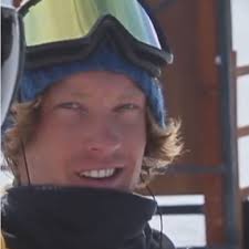 Rescuers recover body of snowboarder buried