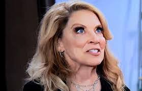 Nina Hooker's Instagram, Twitter & Facebook