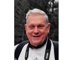 Richard Coss's Instagram, Twitter & Facebook