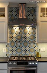 Epingle Par Aek Yahiaoui Sur Deco Carrelage Credence Cuisine Ilot De Cuisine En Bois Deco Maison