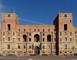 Taranto is a city on the ionian coast of apulia, in southeastern italy. File Palazzo Del Governo Taranto Jpg Wikimedia Commons