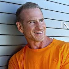 Tom Terwilliger's Instagram, Twitter & Facebook