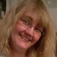 Nancy Bohnert's Instagram, Twitter & Facebook