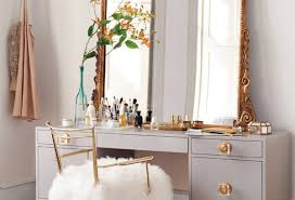 Idee postazione trucco fai da te. Come Creare Una Postazione Trucco A Casa Consigli E Indicazioni Casamagazine