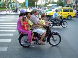 This is not dream's personal or second account. Asisbiz Vietnam Ho Chi Minh City Motorbikes Honda Dream Ii Feb 2009 05