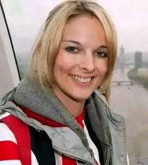 🤷🏾‍♂️ How you know I drive trucks!? Her: