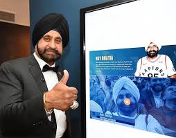 Masai ujiri presented raptors superfan nav bhatia with his own championship ring and bhatia delivered an emotional speech upon receiving the hardware. Nav Bhatia The Turbaned Guy Who Became The Face Of Nba S Toronto Raptors Inducted Into Hall Of Fame American Kahani