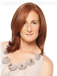 2024's Best Medium-Length Hairstyles & Haircuts for Women