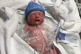 In fact, during this time, the vocal cords are formed. Miracle Baby Born 10 Weeks Early Kept Alive In A Sandwich Bag Mirror Online