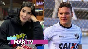 A través de sus historias de instagram, andreina fiallo compartió un video desde la habitación de su hotel, un lujoso lugar con vista al mar y que entre sus muchas aunque la empresaria cucuteña no precisó hasta cuándo se va a quedar, dijo que su estadía será larga, para descansar junto a sus hijos. Hijo De Fredy Guarin Entrena Con El Novio De Andreina Fiallo Youtube