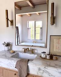 brass faucets (bathroom + kitchen