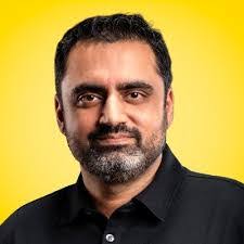 Maxine Cunningham's Instagram, Twitter & Facebook