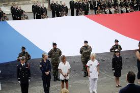 Le traditionnel défilé du 14 juillet 2020 sera un remplacé par une cérémonie avec hommage aux soignants. En Images Les Soignants A L Honneur Du Defile Du 14 Juillet A Paris