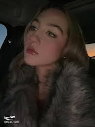 Meet Natalie: A Fashion and Travel Enthusiast