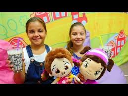 ev dekorasyonu panosundaki pin