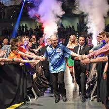 837,455 likes · 25,997 talking about this. Bunte Show Bei Den German Darts Masters Im Ballhaus Forum In Unterschleissheim Munchen Landkreis