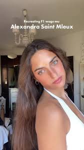 How to Do Hair Like Alexandra Saint Mleux