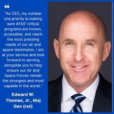 Jan Pasco's Instagram, Twitter & Facebook