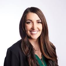 Samantha Knuth's Instagram, Twitter & Facebook