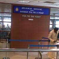 .bahagian visa, pas dan permit, ibupejabat imigresen, putrajaya dan lanjutan dikemukakan di pejabat imigresen negeri permohonan pas pelajar bagi pemegang pas tanggungan anak pegawai dagang permohonan kebenaran belajar dikemukakan di bahagian pas penggajian ibupejabat. Jabatan Imigresen Malaysia Putrajaya Wp Putrajaya
