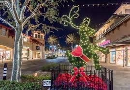 Beau interiors is a lifestyle store aimed at capturing coastal living as simple, understated elegance. Destin Commons Santa S Arrival Tree Lighting Sowal Com