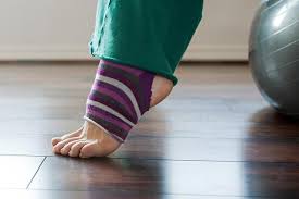 Do Lifts To Keep Your Foot Arches Strong And Flexible Foot Exercises Foot Arches Hip Problems