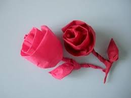 Servietten online kaufen möbel 24 mehr als 31 anbieter vergleichen riesenauswahl von über 500 servietten 250 kostenlos lieferbar. Rose Aus Serviette In 2 Minuten Falten Do It Yourself Napkin Rose Youtube