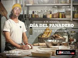 Artífices de los panes, prepizzas, chipitas de almidón, chinas, medialunas y todos esos detalles que acompañan tu mesa cada día, en nuestro país. River Aprovecho El Dia Del Panadero Para Cargar Con Afiches A Napolitano Y A Boca Infobae