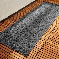 Shop Haven Jacquard Grey Bath Runner Bring Worldly Texture To The Bath With This Handwoven Grey Bath Runner E Modern Bath Mat Grey Bathroom Rugs Bath Mat Rug