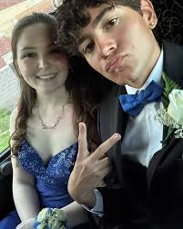 Hi! My name is Jared Thomas and i'm from Lynn, Ma. I'm fully committed to  Regis College and will be majoring in biology and following the pre-vet  track. I love listening to