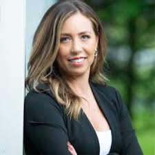 The Fidelis Care Pillar Award recognizes top performers who have  demonstrated a passion for our mission of improving the health of the  community, one person at a time. They have gone above