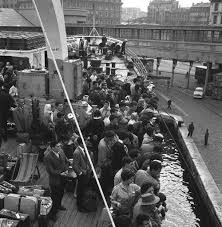 Alger Le Depart Des Rapatries Embarquer Sur Un Bateau Tout Alger Maroc France