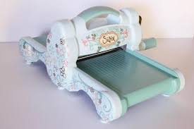 как сделать машинку для вырубки и тиснения своими руками Kakuyu Mashinku Dlya Vyrubki I Tisneniya Vybrat Sravnenie Modelej Big Shot Big Shot Plus I Gopress And Foil