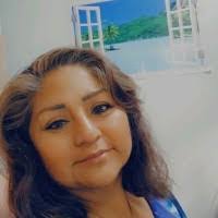 Stephanie Wendt's Instagram, Twitter & Facebook