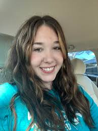 I'm freshly 18 and I'm looking for someone looking for someone to walk dogs  or pet sit I have experience taking care of lots of animals I've grown up  around them all