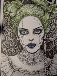 I can't figure it out... But is that ALL hair behind her? 👀