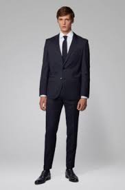 Completo hugo boss prezzo:99 € comune:arezzo (ar) tipologia:vestiti completi per:uomo vendo bellissimo completo di hugo boss originale, acquistato vendo bellissimo completo di hugo boss originale, acquistato negozio nuvolari di arezzo, color marrone testa di moro indossato soltanto per. Hugo Boss Abiti Eleganti Da Uomo E Abiti Da Cerimonia