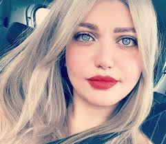 ياسمين حريصة على عدم نشر أي صور قديمة. ÙŠØ§Ø³Ù…ÙŠÙ† Ø§Ù„Ø®Ø·ÙŠØ¨ Ø²Ù…Ù„ÙƒØ§ÙˆÙŠØ© Ù…ØªØ¹ØµØ¨Ø© ÙˆÙ…Ø«ÙŠØ±Ø© Ù„Ù„Ø¬Ø¯Ù„ ØªØ¹Ø´Ù‚ Ø§Ù„Ù…Ù„ÙˆØ®ÙŠØ© ÙˆØ§Ù„Ù…Ø­Ø´ÙŠ