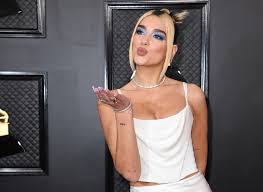 Dua lipa — future nostalgia (future nostalgia 2020). Dua Lipa Says Misinterpreted Over Greater Albania Tweet Entertainment The Jakarta Post