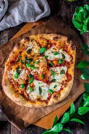 Classic Pizza Margherita Recipe Margherita Pizza Quick Pizza Recipes Classic Pizza