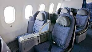Business Class Seats On The United Airlines 787 Dreamliner Business Class Seats United Airlines Travel Bassinet
