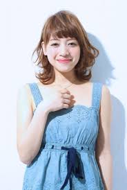 絶対可愛い丸顔さんに似合う髪型8選丸顔でも小顔に見える髪型はこれ
