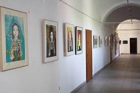 A fost fondată la 15 noiembrie 1925, ca școala de arte frumoase din cluj. Somaj Motel Zece Facultate De Fotografie Apitotal Ro