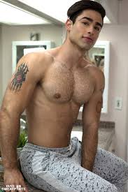 Guysinsweatpants video – CMNM – Clothed Men & Naked Men